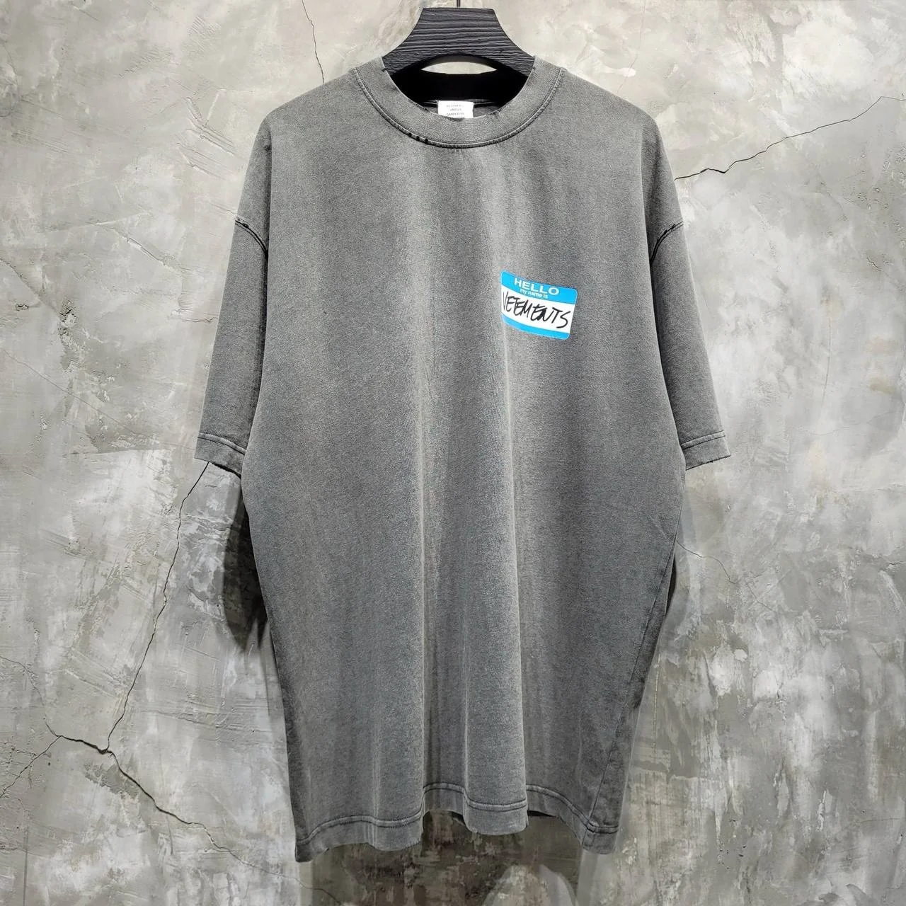 Чоловіча футболка - Vetements